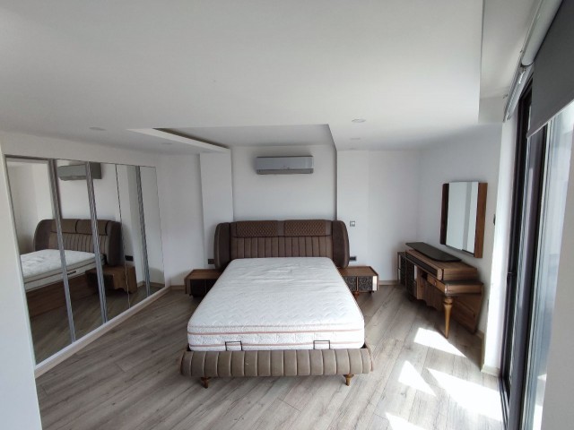 Girne Merkez'de Satılık Lux Penthouse