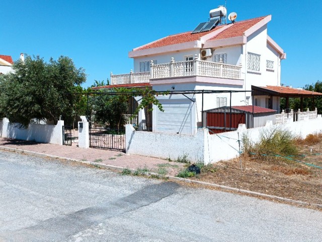 An amazing villa in Yeni Boğaziçi just by the sea!