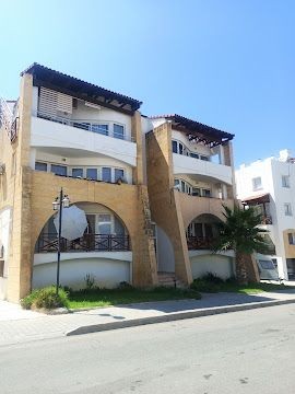 Girne merkezde satılık 1+1 daire