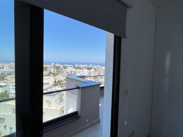 2 + 1 Penthouse Zu Vermieten Mit Meer - Und Bergblick ** 