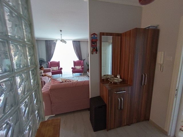 Girne Merkez Full Eşyalı Satılık 3+1 Daire