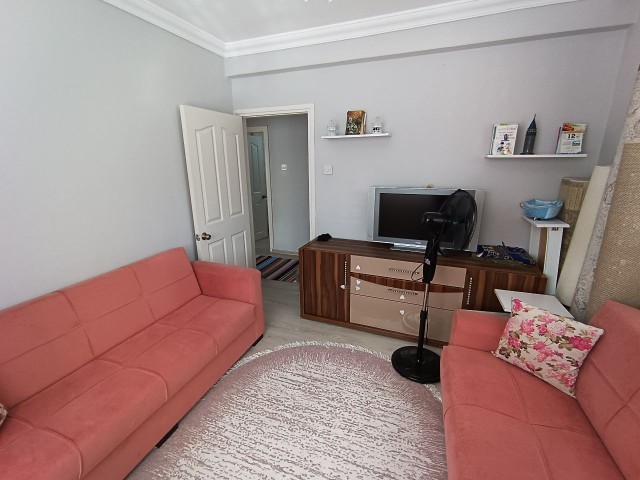 Girne Merkez Full Eşyalı Satılık 3+1 Daire