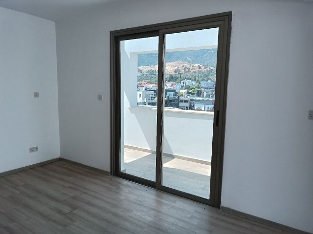 GİRNE MERKEZ MÜKEMMEL SATILIK PENTHOUSE