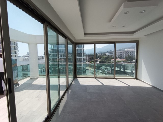 GİRNE MERKEZ MÜKEMMEL SATILIK PENTHOUSE