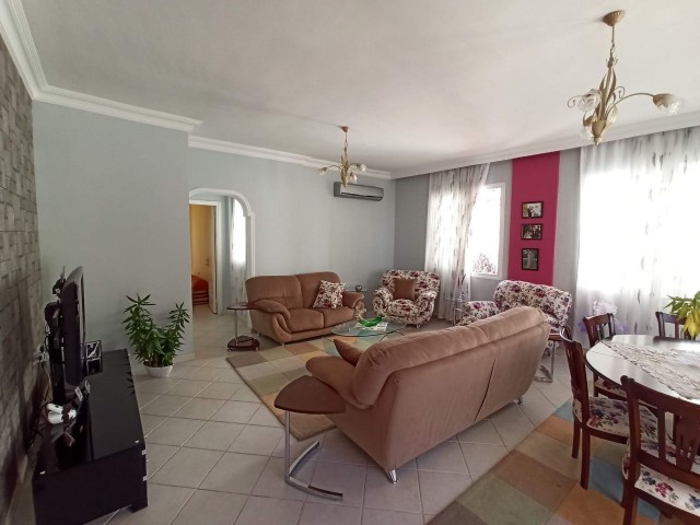 Penthouse Kaufen in Girne Merkez, Kyrenia