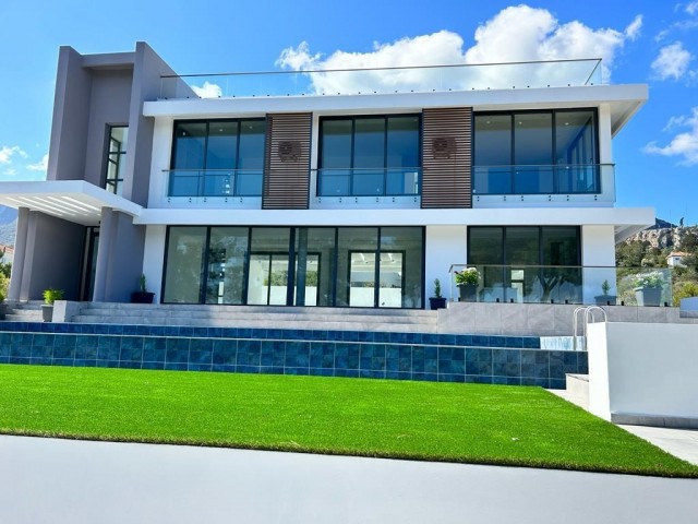 Doğanköy'de  3+1 Modern Villa