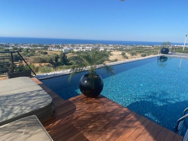 Villas with Magnificent Views in a Spectacular Location