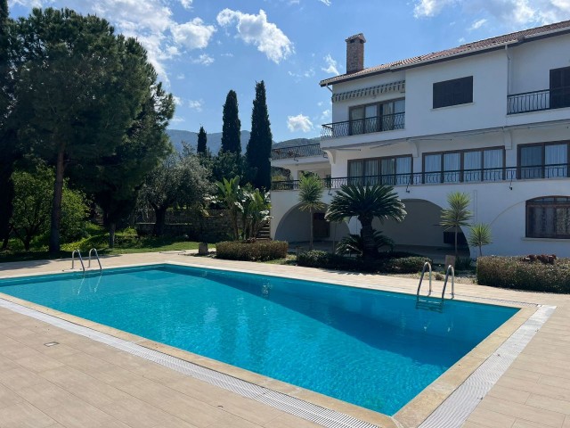 Villa zu vermieten mit herrlichem Meerblick in Ober-Kyrenia