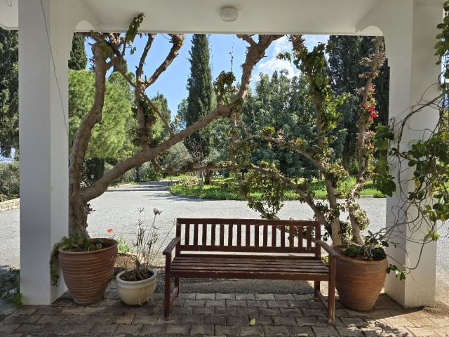 Villa zu vermieten mit herrlichem Meerblick in Ober-Kyrenia