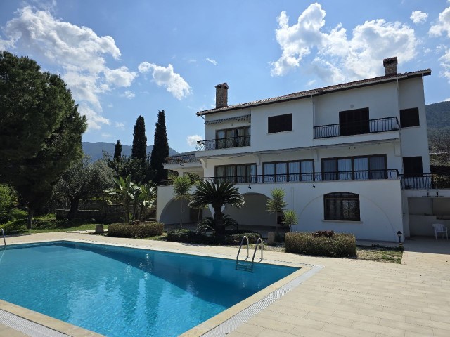 Villa zu vermieten mit herrlichem Meerblick in Ober-Kyrenia