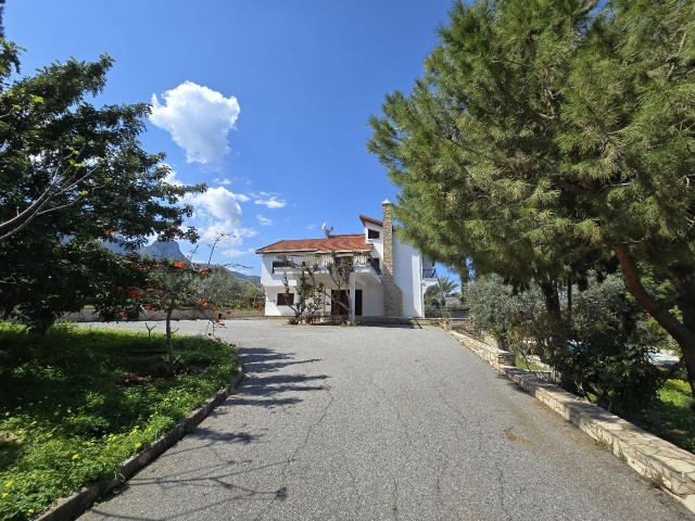Villa for Rent with Magnificent Sea View in Upper Kyrenia