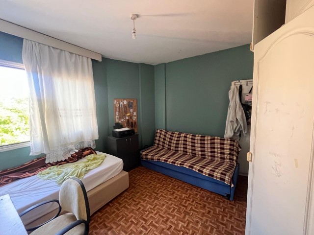 3+1 Flat for Sale in Kyrenia Center