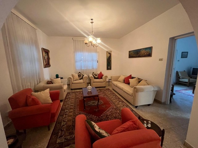 3+1 Garden Floor Flat for Rent in Kyrenia Center