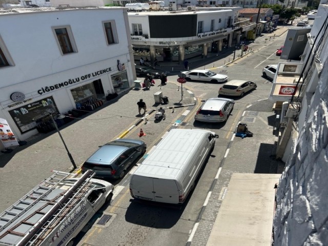 Untermietgeschäft im antiken Hafen von Kyrenia