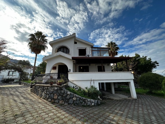 3+1 Villa For Rent with Sea View In Çatalköy