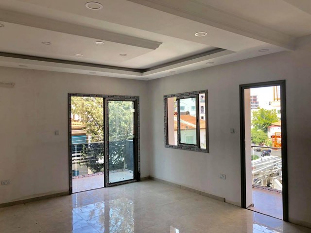 Flat For Sale in Aşağı Girne, Kyrenia