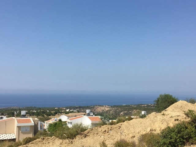 Residential Zoned Plot For Sale in Çatalköy, Kyrenia