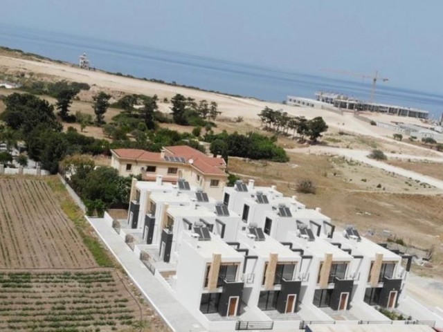 Girne Ozanköy'de Plaja Yürüyüş Mesafesinde Satılık Dublex Son 1 Adet Villa