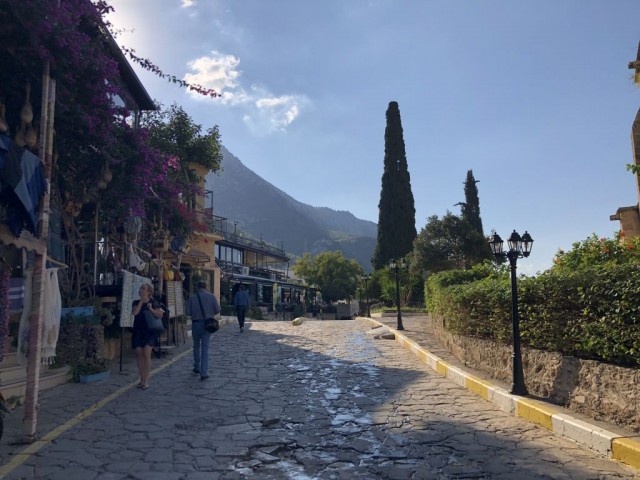 Einfamilienhaus Mieten in Bellapais, Kyrenia