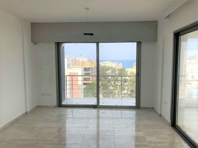 GİRNE MERKEZDE KİRALIK 20 DAİRELİ KOMPLE APARTMAN