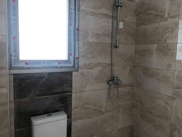 GİRNE MERKEZDE KİRALIK 20 DAİRELİ KOMPLE APARTMAN