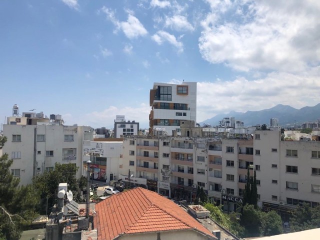 Flat To Rent in Girne Merkez, Kyrenia