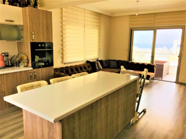 Girne merkezde satılık 3+1 Penthouse