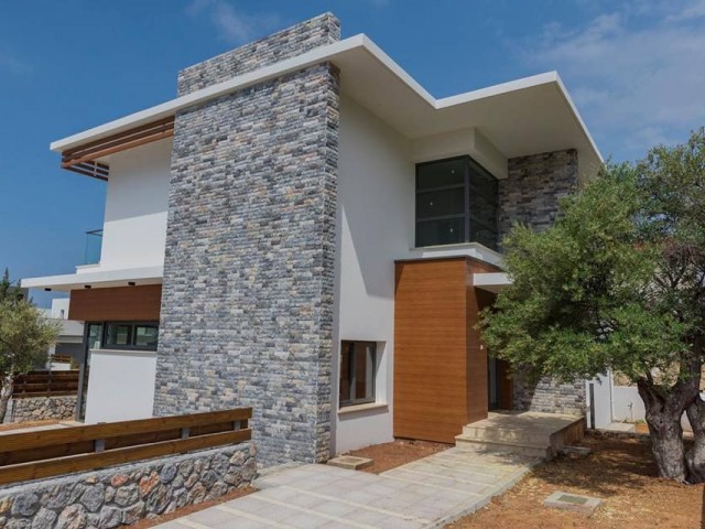 Kıbrıs  Girne'de Türk Malı Satılık Modern Villa