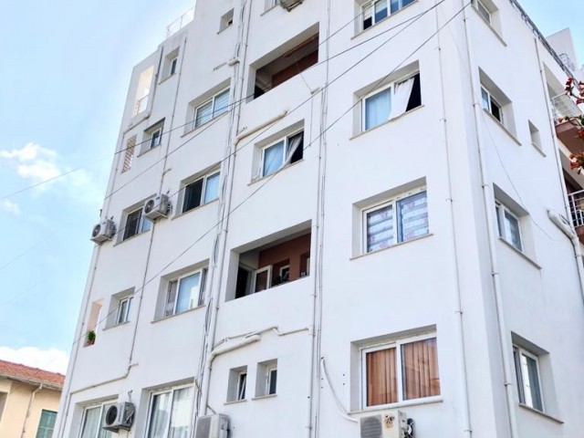 2 + 1 APARTMENT FOR SALE IN CENTRAL KYRENIA