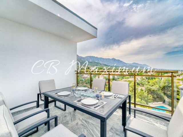 4 + 1 ZU VERKAUFEN RESIDENCE DOUBLE ① PENTHOUSE IM ZENTRUM VON KYRENIA ** 