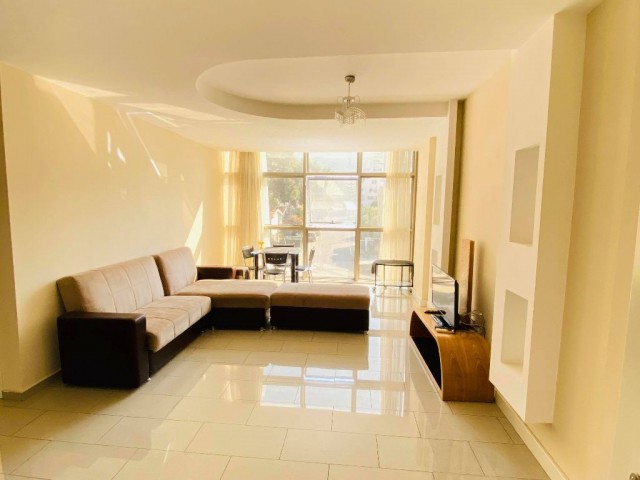 Flat To Rent in Aşağı Girne, Kyrenia