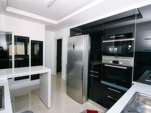 Flat To Rent in Girne Merkez, Kyrenia