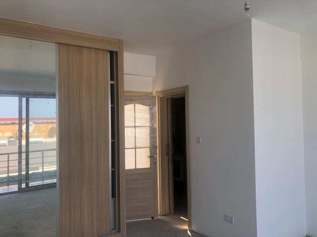 KIBRIS GİRNE KARAOĞLANOĞLU'NDA 170 M2 SATILIK 3+1 TRİBLEX VİLLA