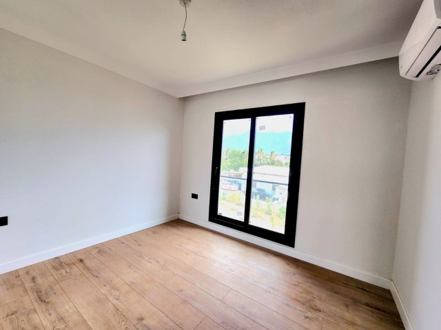 KKTC Girne Karaoğlanoğlu'nda Site İçerisinde Denize Yürüyüş Mesafesinde Satılık 3+1 Lüks Loft Daireler