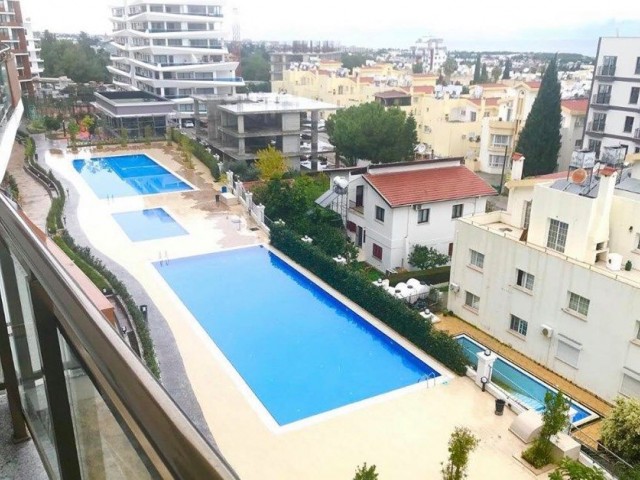 Flat For Sale in Aşağı Girne, Kyrenia