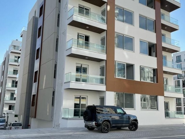 CYPRUS KYRENIA IS READY TO MOVE TO THE CENTER OF THE LAST 2 + 1 APARTMENT WITH NO BANK, NO GUARANTOR, HAND-PAID ** 