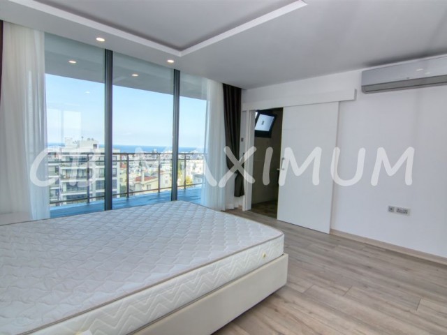 3+1 Residence Wohnung zum Verkauf mit Blick auf das Meer und die Berge im Zentrum von Kyrenia ** 