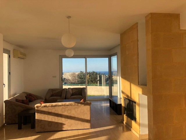 Villa To Rent in Girne Merkez, Kyrenia