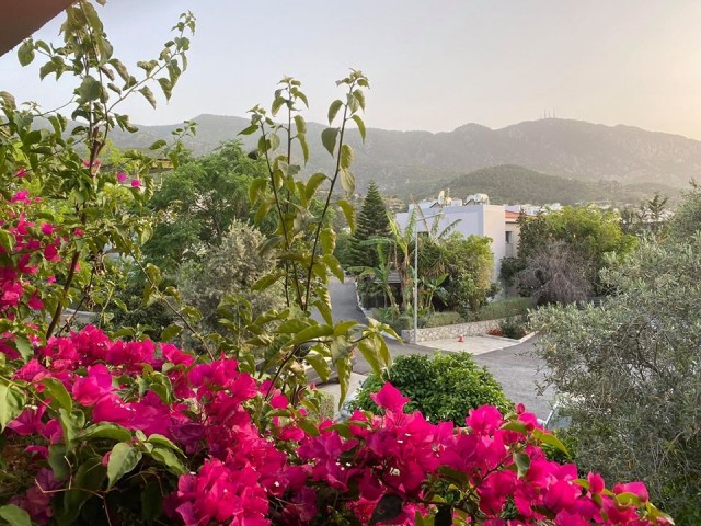 Halb freistehend Mieten in Alsancak, Kyrenia