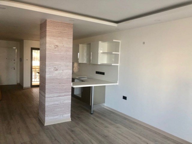 Gelegenheit! 2+1 RESIDENCE ZU VERKAUFEN IN ELEGANCE CONFORT IM ZENTRUM VON ZYPERN KYRENIA ** 