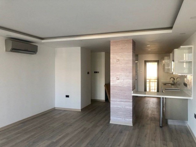 Gelegenheit! 2+1 RESIDENCE ZU VERKAUFEN IN ELEGANCE CONFORT IM ZENTRUM VON ZYPERN KYRENIA ** 