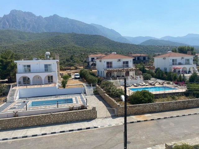 Gelegenheit ! 4+1 MÖBLIERTE VILLEN MIT HERRLICHEM POOL MIT MEERBLICK IN KYRENIA EDREMIT ** 