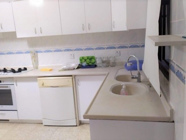 Flat To Rent in Girne Merkez, Kyrenia