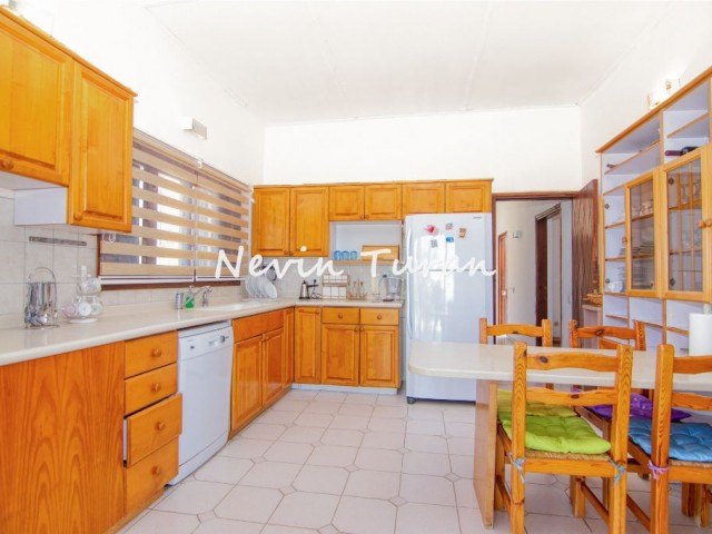 Villa For Sale in Çatalköy, Kyrenia