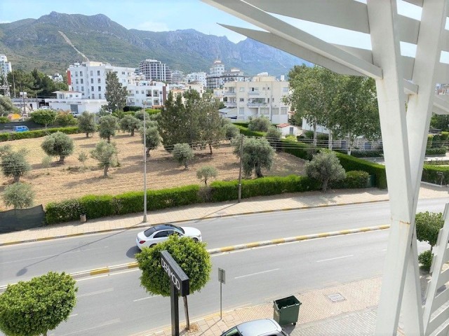 دفتر برای فروش in Girne Merkez, گیرنه