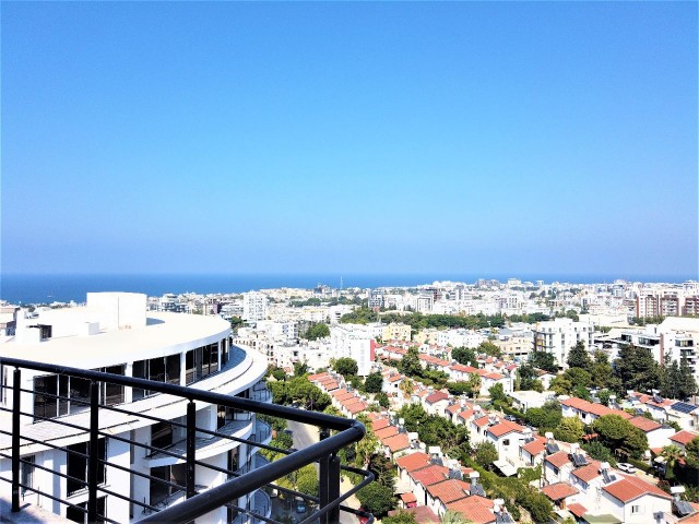 KKTC GİRNE MERKEZ DENİZ VE DAĞ MANZARALI SATILIK 3+1 PENTHOUSE DAİRELER POA