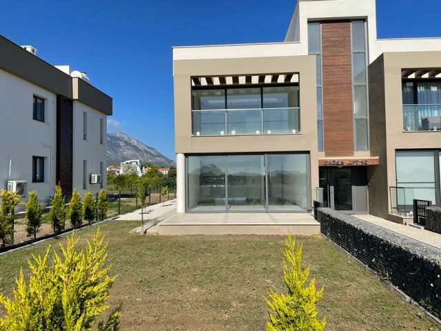 2+1 Flats with Large Gardens in Alsancak Northern Cyprus