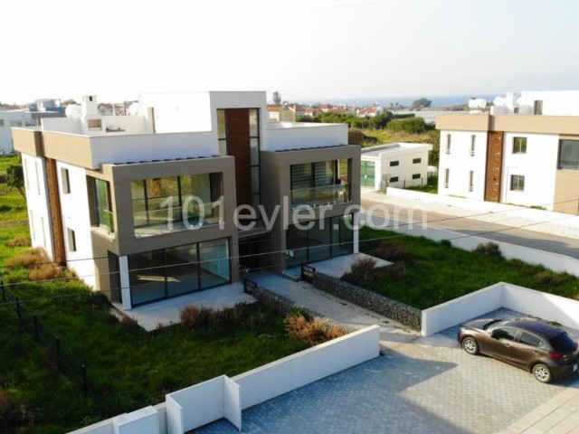 2+1 GARDENS and UPPER FLOORS FOR SALE WITHIN WALKING DISTANCE OF THE SEA IN ALSANCAK, KYRENIA, CYPRUS ** 