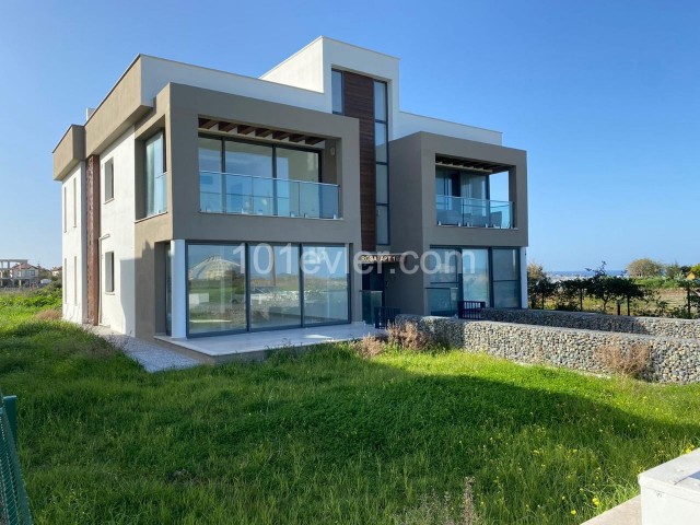 2+1 GARDENS and UPPER FLOORS FOR SALE WITHIN WALKING DISTANCE OF THE SEA IN ALSANCAK, KYRENIA, CYPRUS ** 