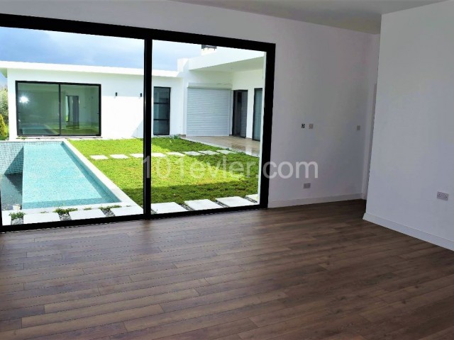 350 m2 Single-Storey 4 + 1 Luxury Villa with Modern Architectural Pool MADE in TURKISH ** 